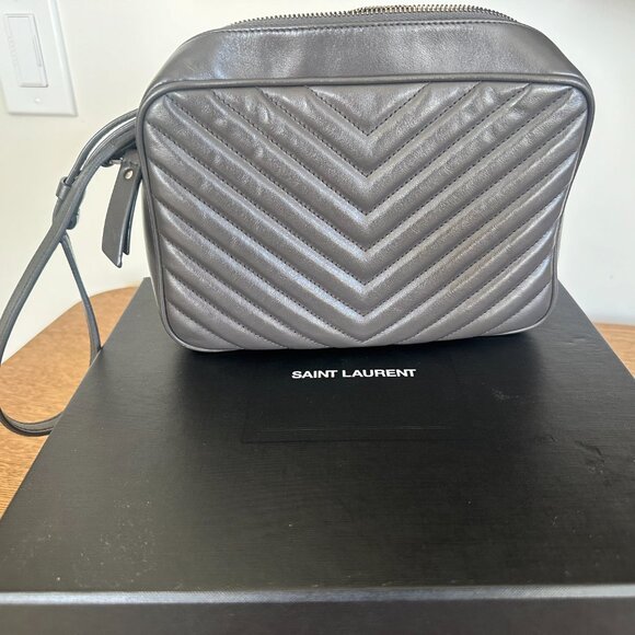 Lou Medium YSL Camera Bag with Pocket in Quilted Leather - Saint Laurent - Picture 2 of 5